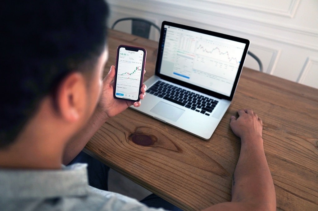 Finance numérique : comment les phablettes transforment les transactions